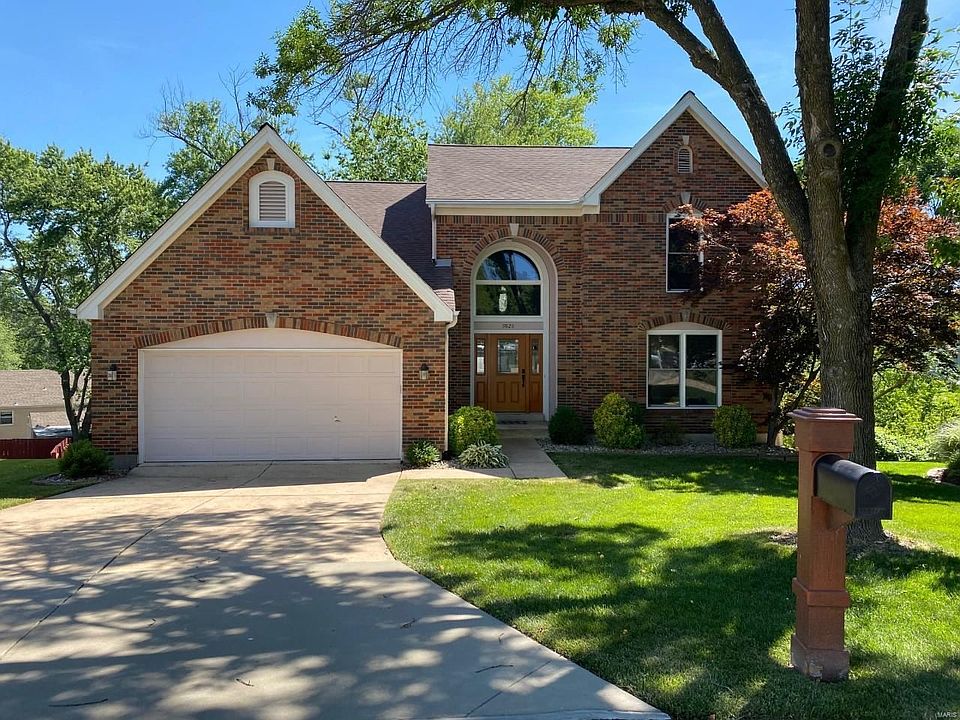 1st image of 9826 Grantview Forest Dr