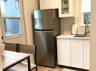 218 1/2 6th Ave #G, Venice, CA 90291