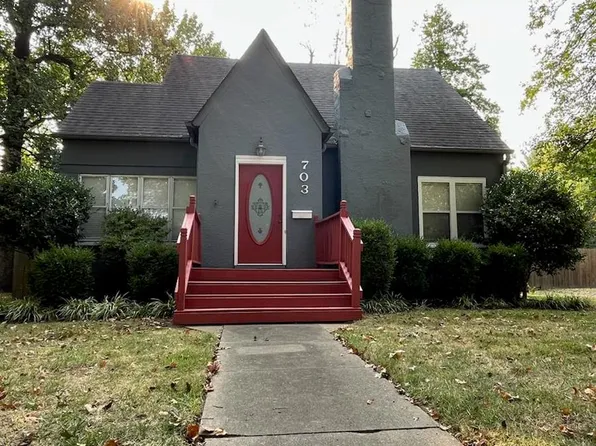 703 N Ranney St, Sikeston, MO 63801