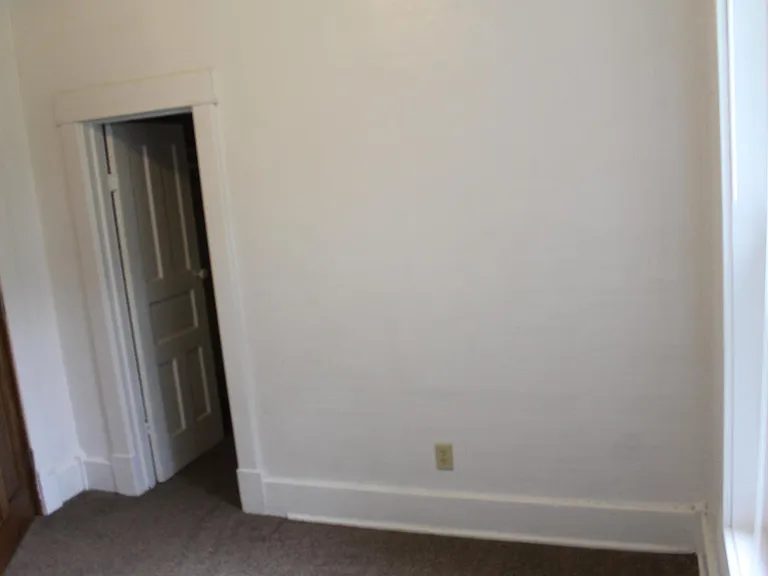 Unit Photo