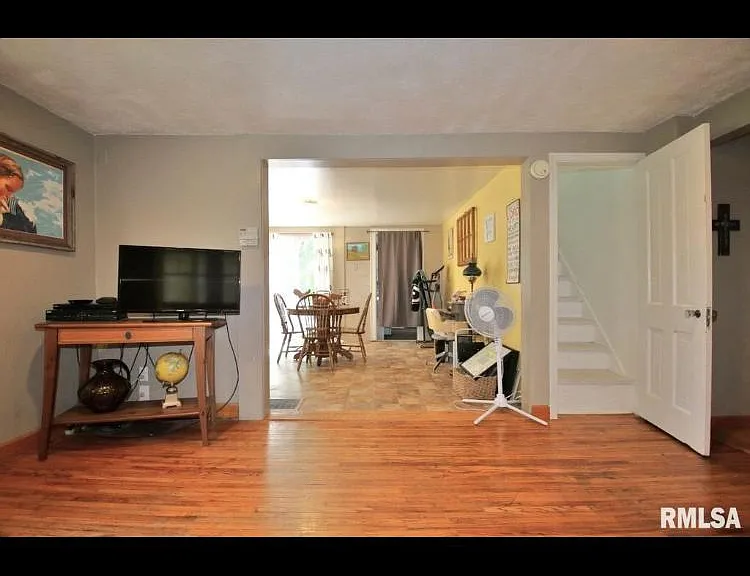 501 S Henry St — Photo 7