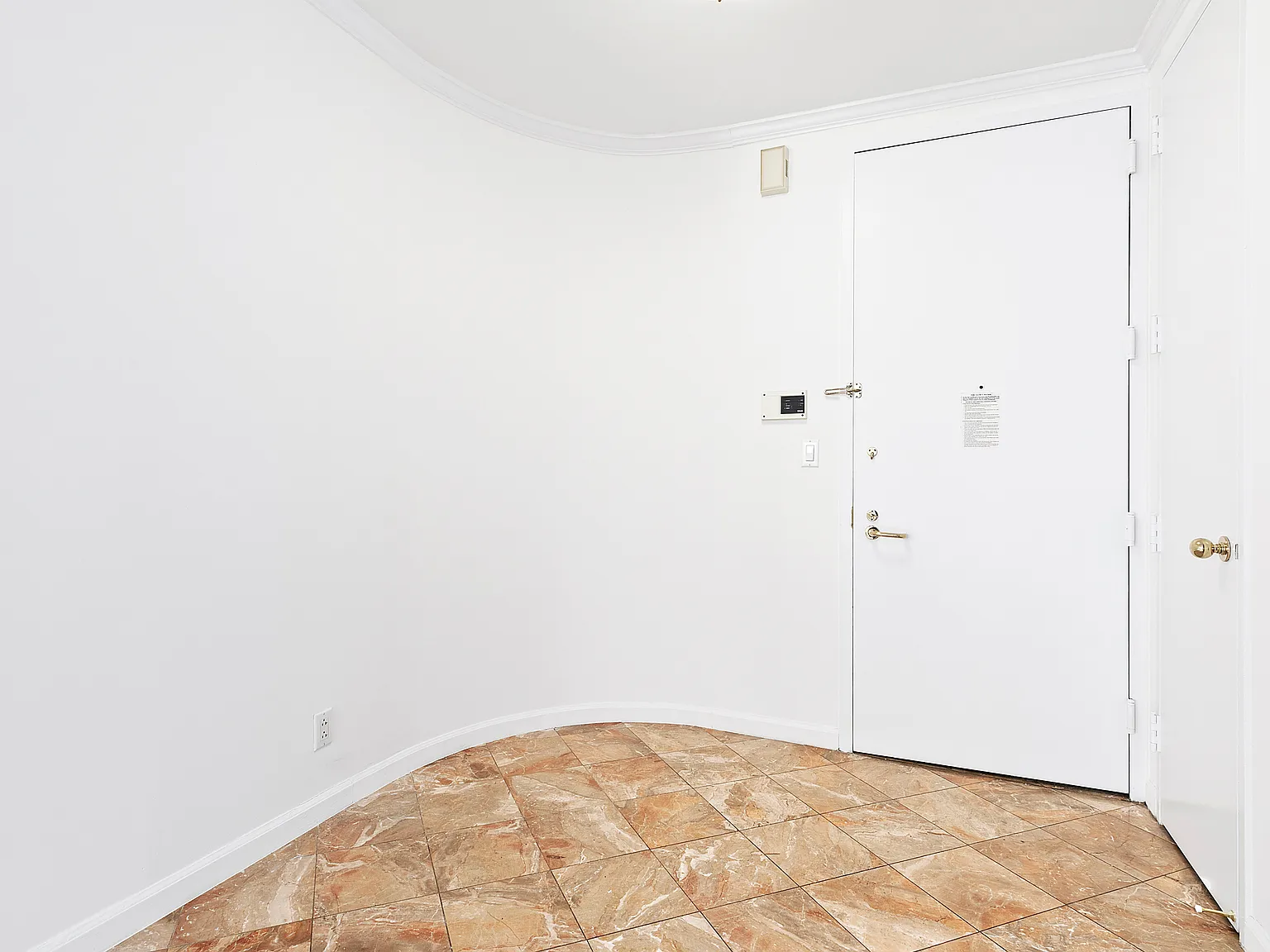 150 East 57th Street — Photo 2