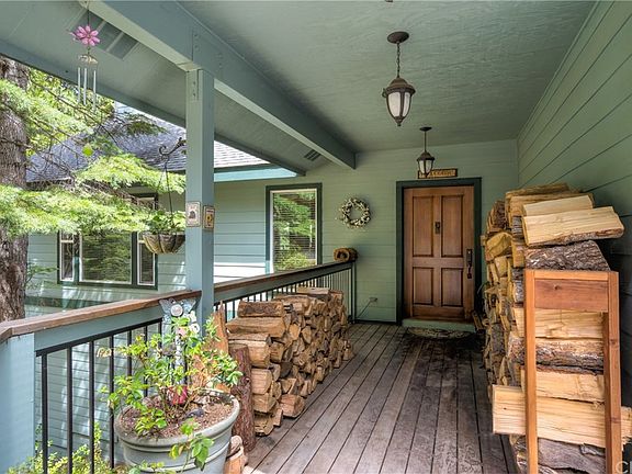 5th image of 7703 Forest Way