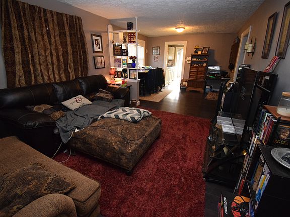 4th image of 1025 N Tibbs Ave