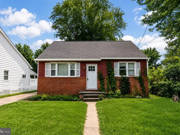1213 E Homberg Ave, Baltimore, MD 21221