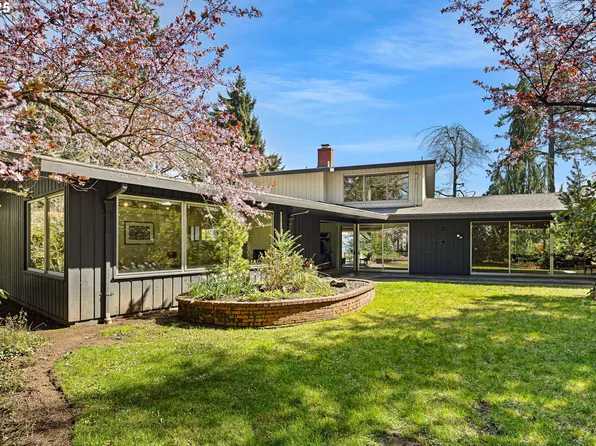 1685 Skyline Blvd, Eugene, OR 97403