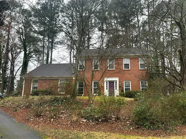 2203 Wood Glen Ln SE, Marietta, GA 30067