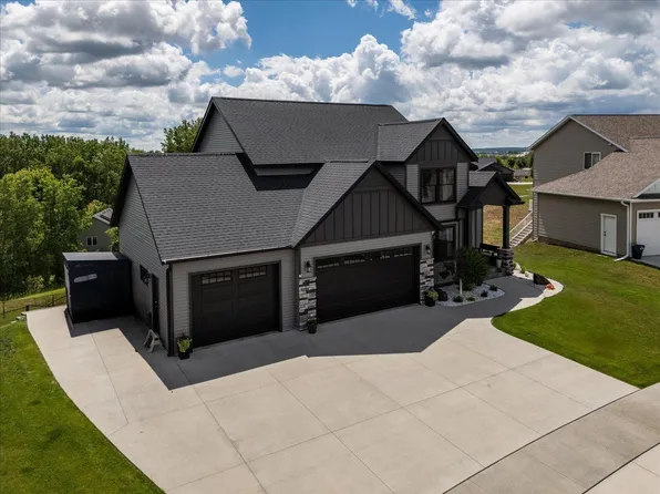 6364 Sunset Hill Pl NW, Rochester, MN 55901