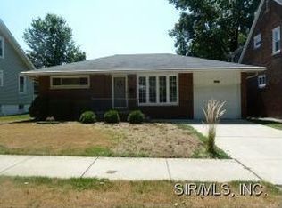1014 13th St, Highland, IL