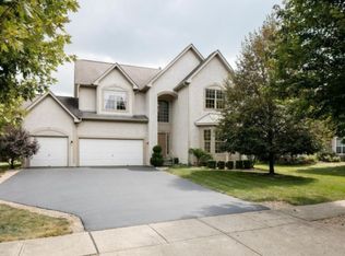 10449 Rochelle Dr, Powell, OH 43065