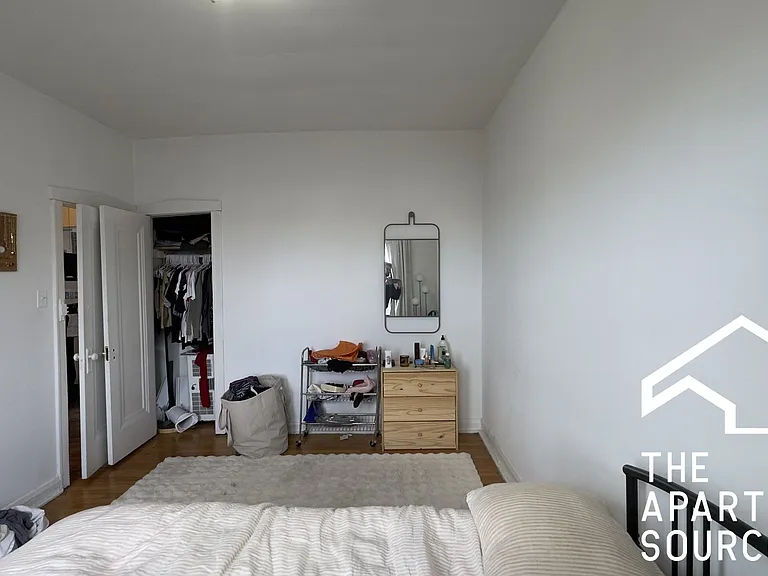 2921 W McLean Ave #2E — Photo 6