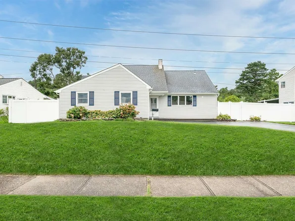 183 Avondale Drive, Centereach, NY 11720