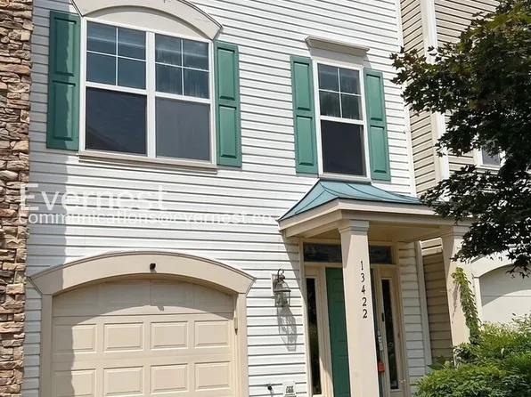 13422 Burrough Farm Dr, Herndon, VA 20171