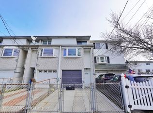 19 Grandview Ave, Staten Island, NY