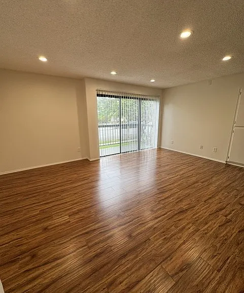 420 Salem St #101 — Photo 10