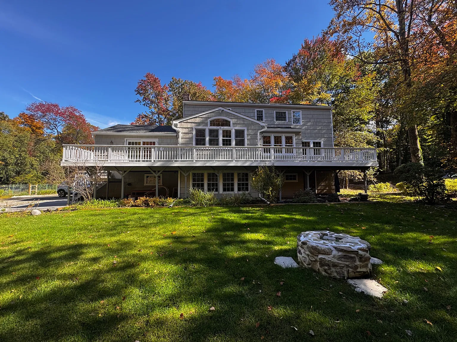 4 bed, 2.5 bath, 2788 sqft, $10,000 — Photo 4