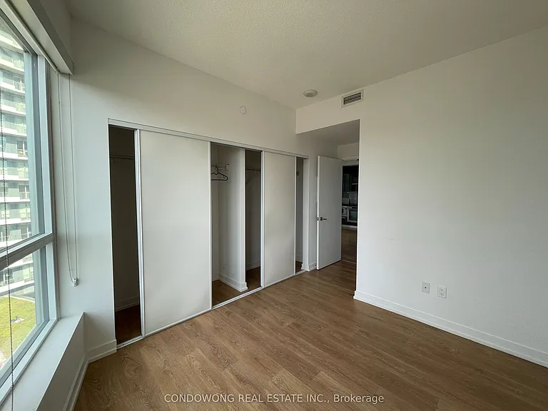 115 McMahon Dr #705 — Photo 5