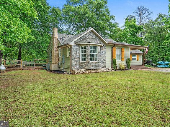 4th image of 895 Laney Rd