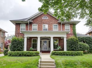 3444 N Hackett Ave, Milwaukee, WI 53211