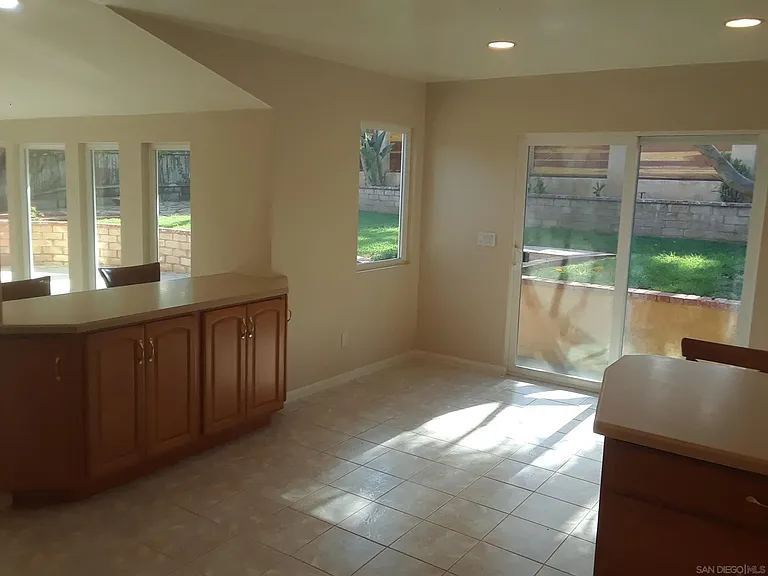 510 Tarento Dr — Photo 29