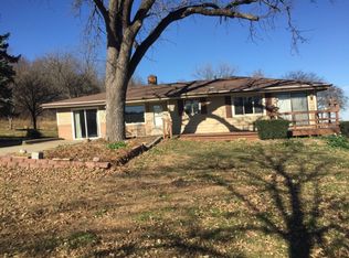 1537 N 700 Rd, Baldwin City, KS 66006