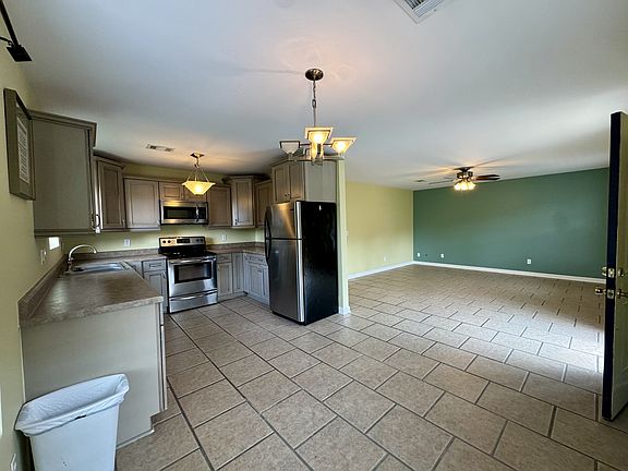 5th image of 254 Benachi Ave