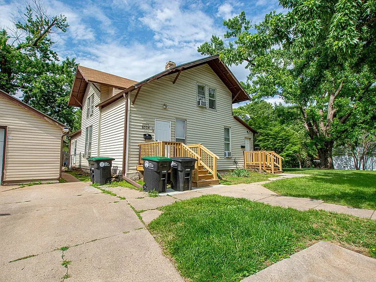 6704 Binney St — Photo 13