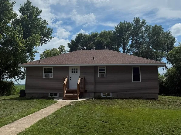 1255 40th St SE, Murdock, MN 56271