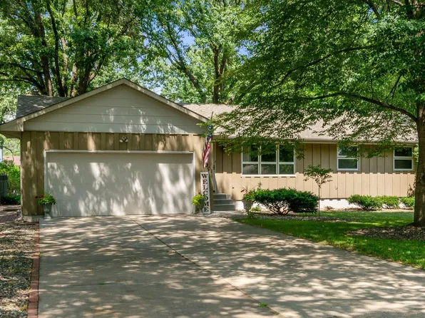 901 17th St, Newport, MN 55055