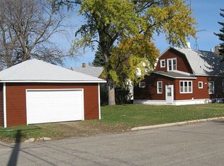 416 1st Ave SE, Hankinson, ND 58041