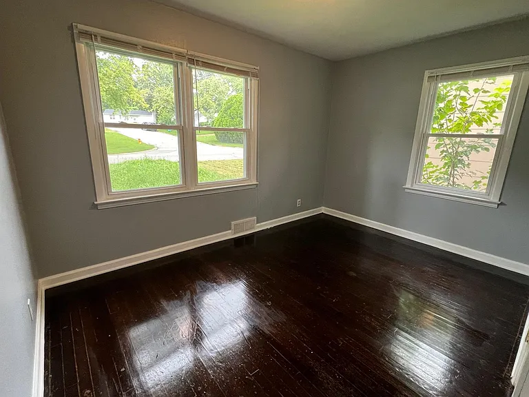 9112 Belcour Dr — Photo 12