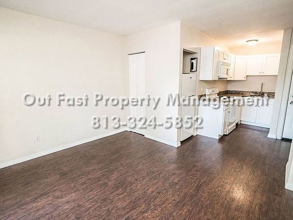 3rd image of 537 2nd St N APT C
