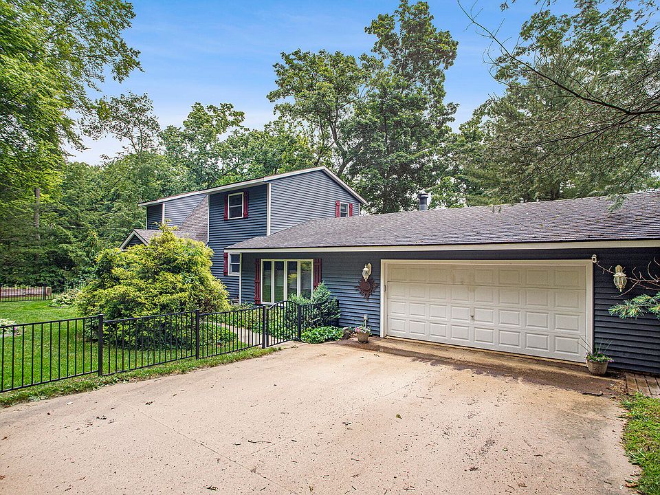 1st image of 5715 Fawn Lake Dr