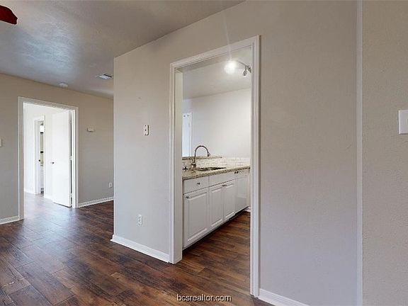 2nd image of 1137 Oney Hervey Dr