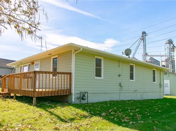 117 N Boardman St, Pleasant Hill, MO 64080