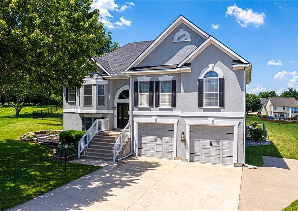 1st image of 3505 London Ct