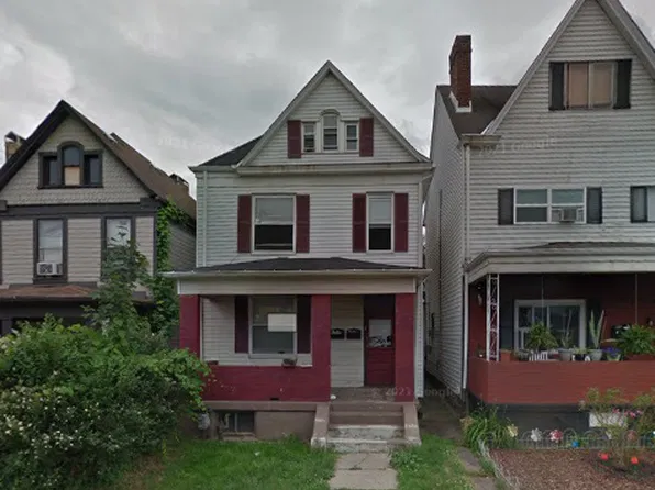 410 Grove St #A, Mc Kees Rocks, PA 15136