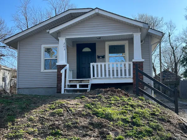 203 S Hardy Ave, Independence, MO 64053