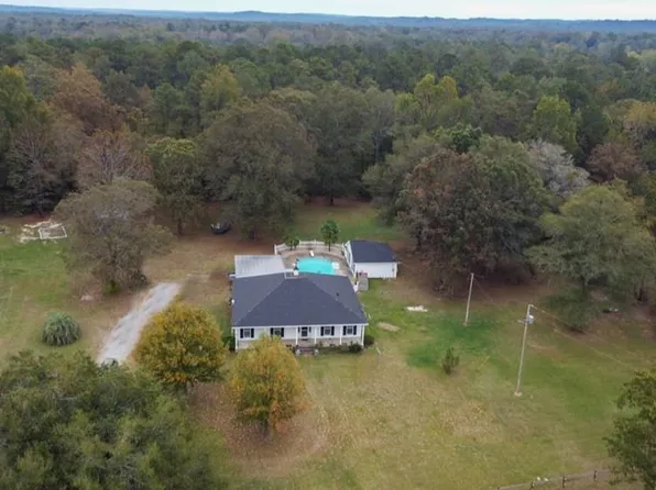 29A Duke Dr, Fort Mitchell, AL 36856
