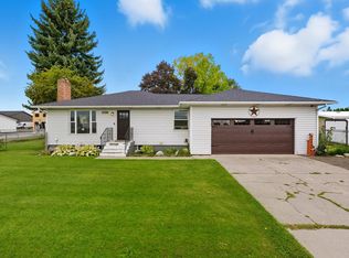 2003 N Barker Rd, Greenacres, WA 99016