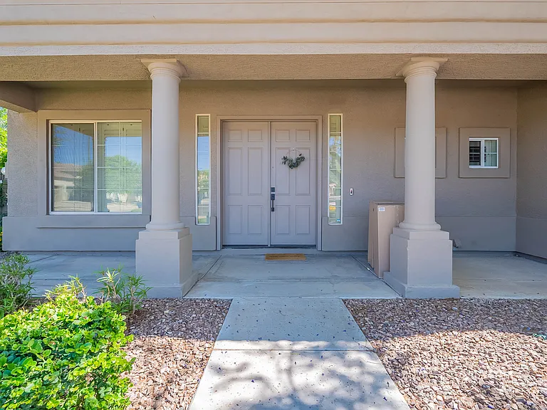 2956 S Birch Ct — Photo 6