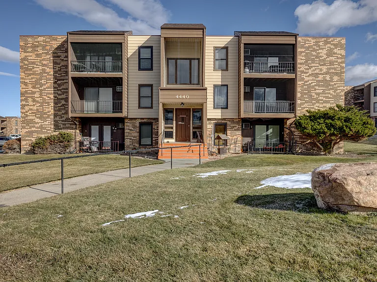 4440 S Poplar St #104 — Photo 3