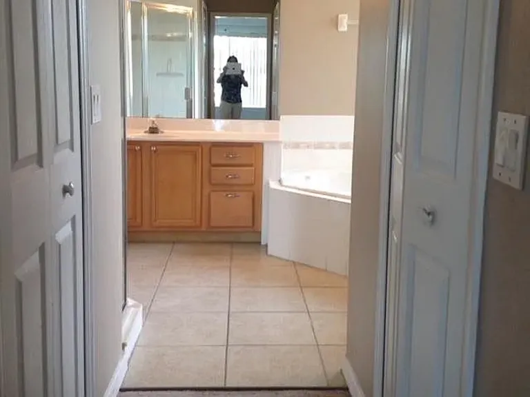 3913 Shawn Cir — Photo 20