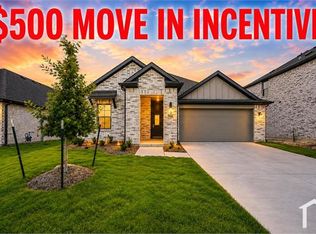 946 Olive Dr, Lavon, TX 75166
