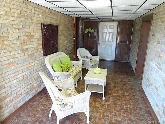 3rd image of 555 Cleveland Dr
