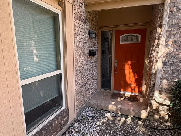 2982 Buttonwood Dr, Carrollton, TX 75006