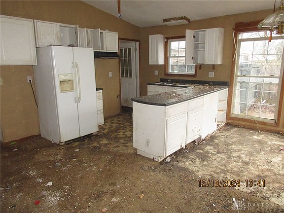 4th image of 704 S Walnut St