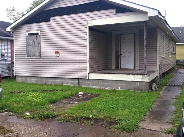 3918 Ford St, New Orleans, LA 70126