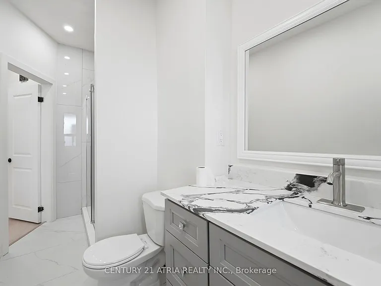 603 College St #2 — Photo 11