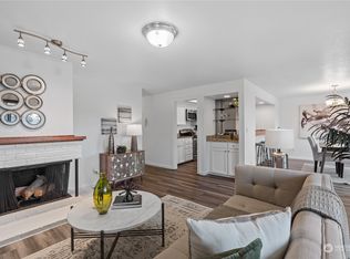 2930 76th Ave SE APT A201, Mercer Island, WA 98040